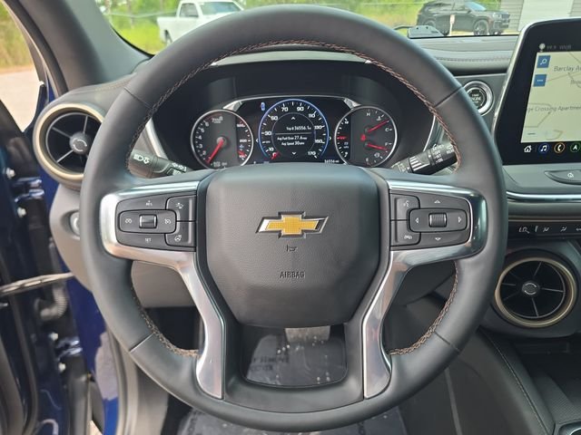 Used 2023 Blue Chevrolet Premier image 23