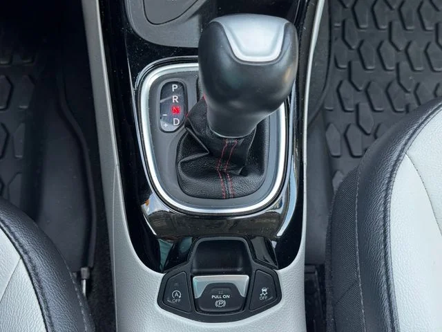 Certified Used 2019 Blue Jeep Limited image 37