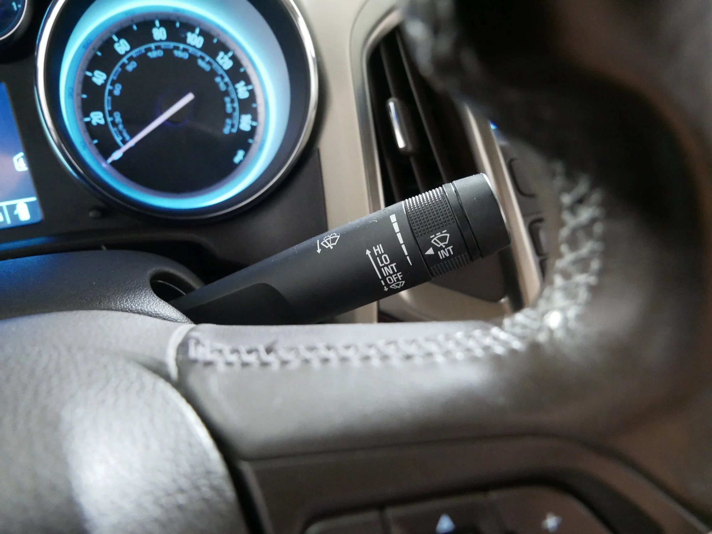 Used 2013 Luxo Blue Metallic Buick  image 31
