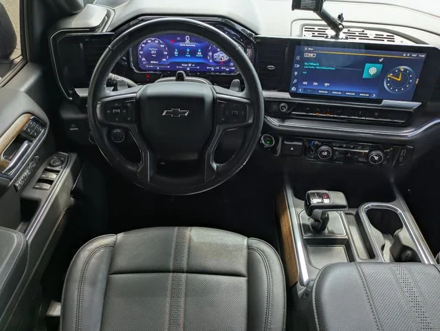 Used 2024 Black Chevrolet High Country image 11