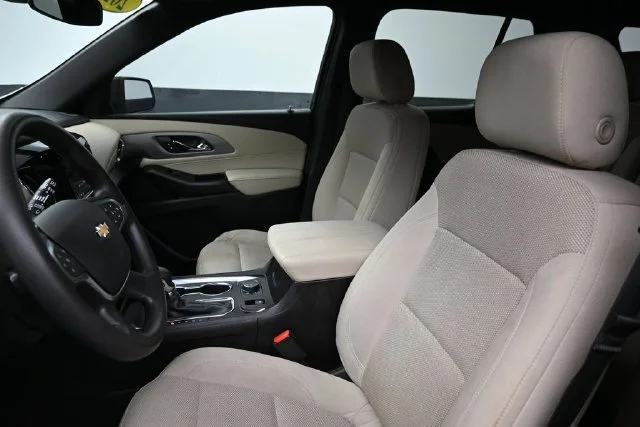 Used 2023 White Chevrolet LS image 25
