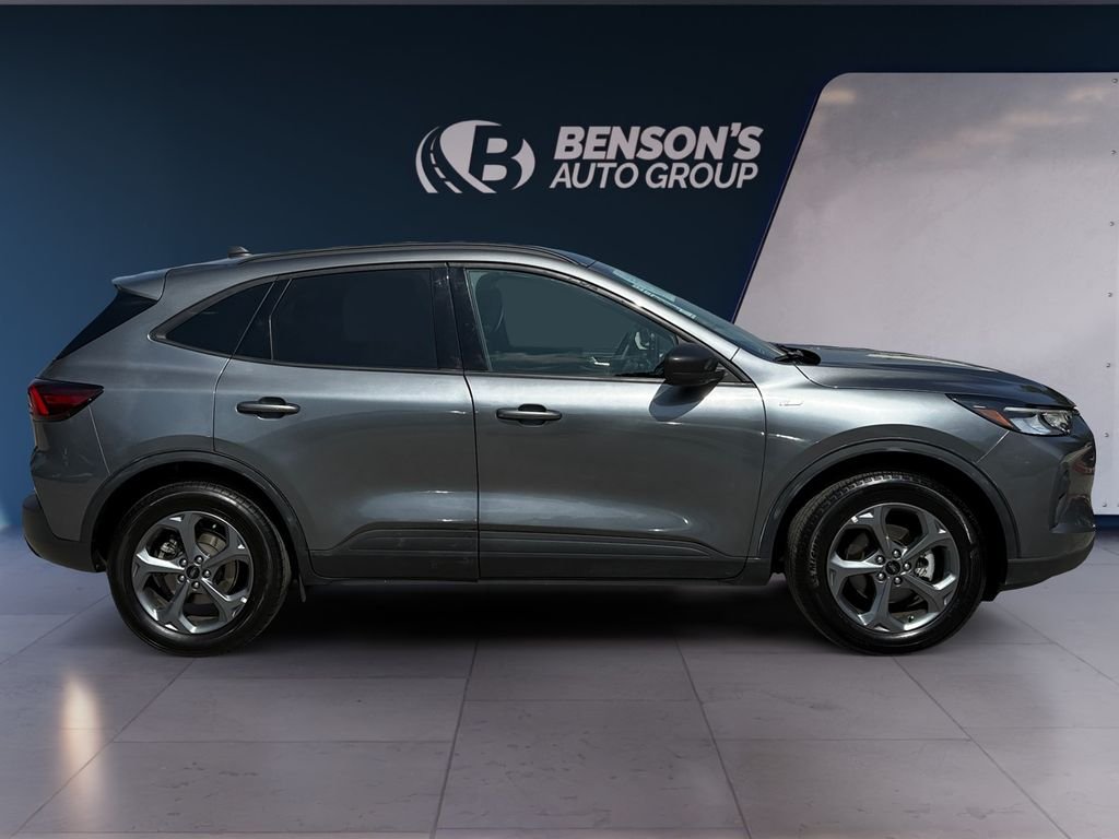 Used 2025 Gray Ford ST-Line image 6