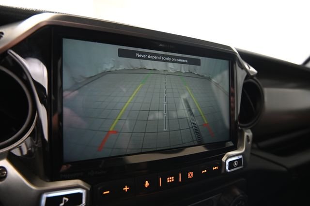 Used 2019 Gray Jeep Unlimited Sport S image 6