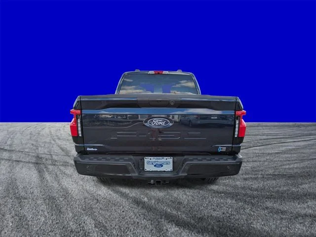 Certified Used 2025 Antimatter Blue Metallic Ford XLT image 5