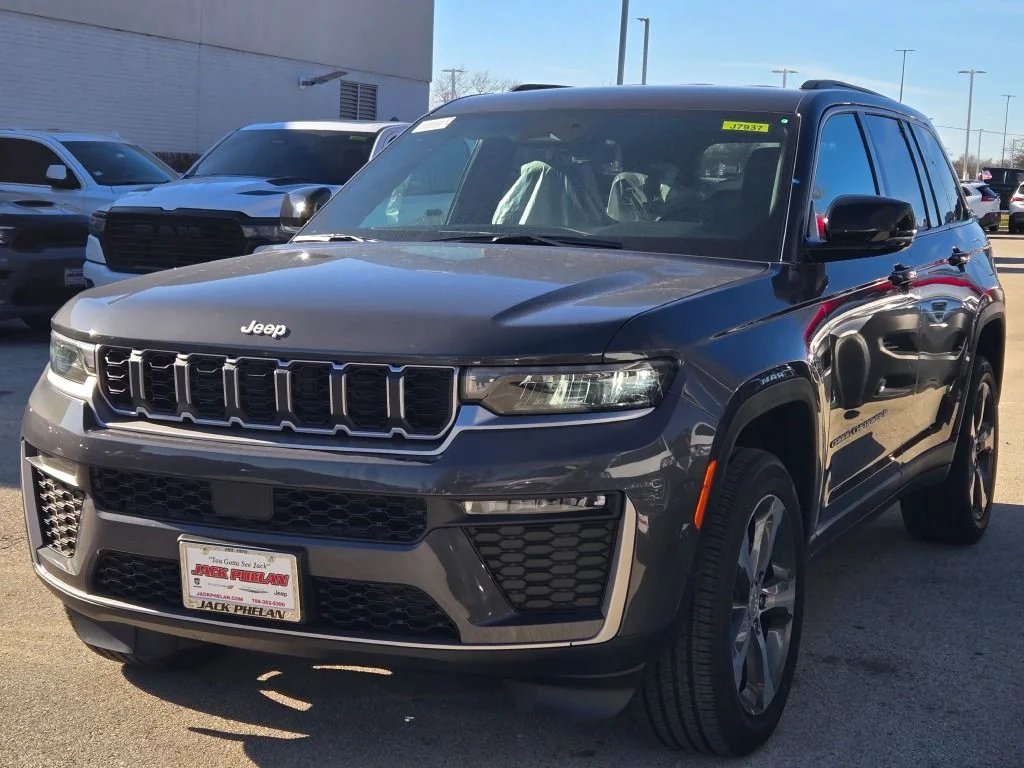 New 2026 Baltic Gray Metallic Clearcoat Jeep Limited image 3