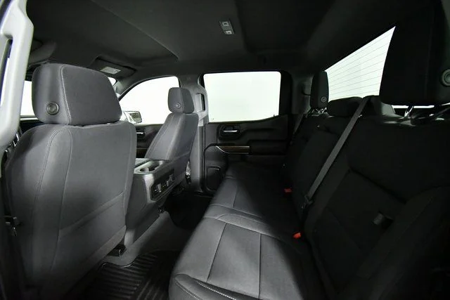 Used 2021  Chevrolet RST image 25