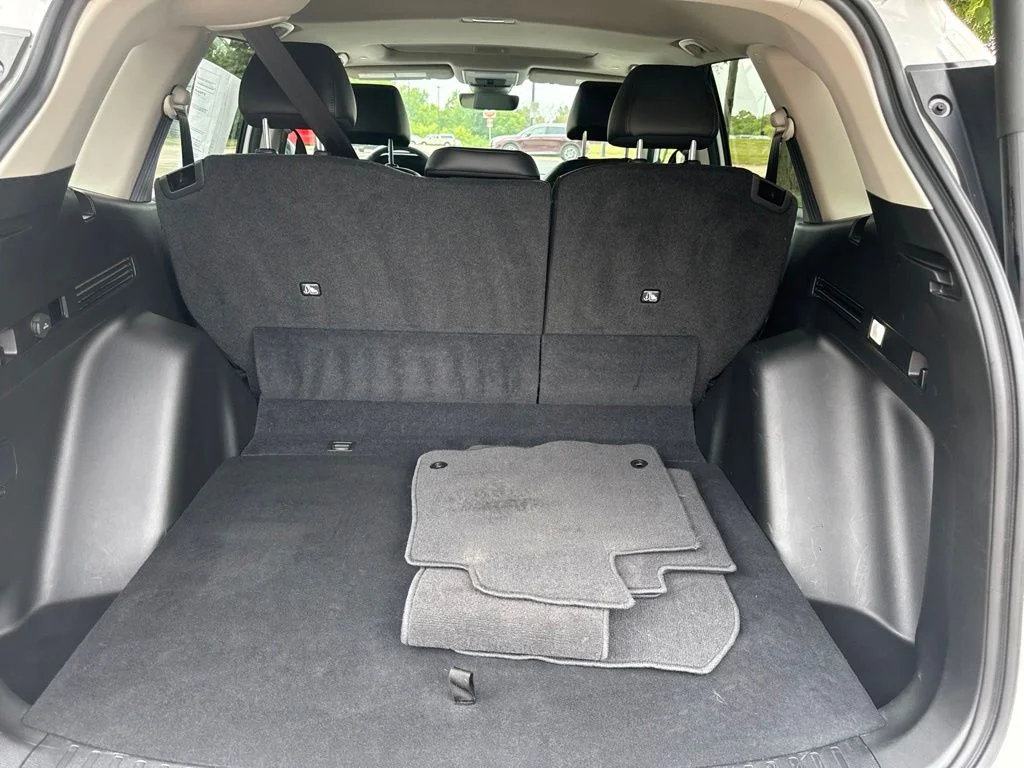 Used 2024  Honda EX-L image 10