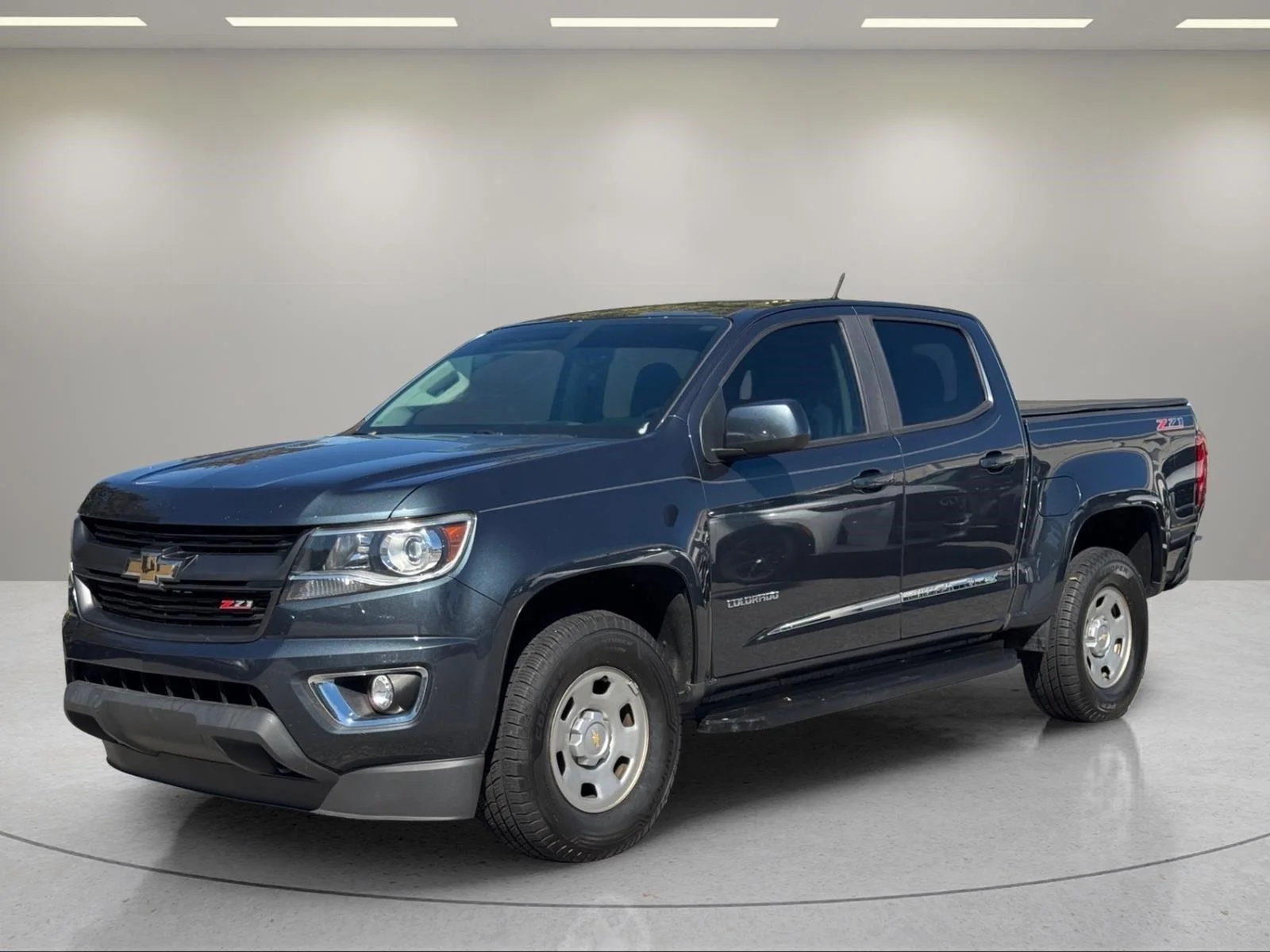 Used 2020 Shadow Gray Metallic Chevrolet 2WD Z71 image 1