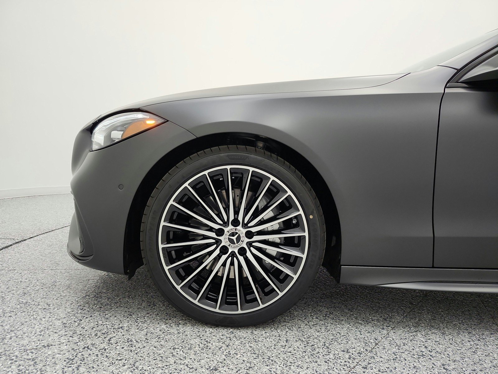 New 2026 MANUFAKTUR exclusive graphite grey magno Mercedes-Benz C 300 Sedan image 13
