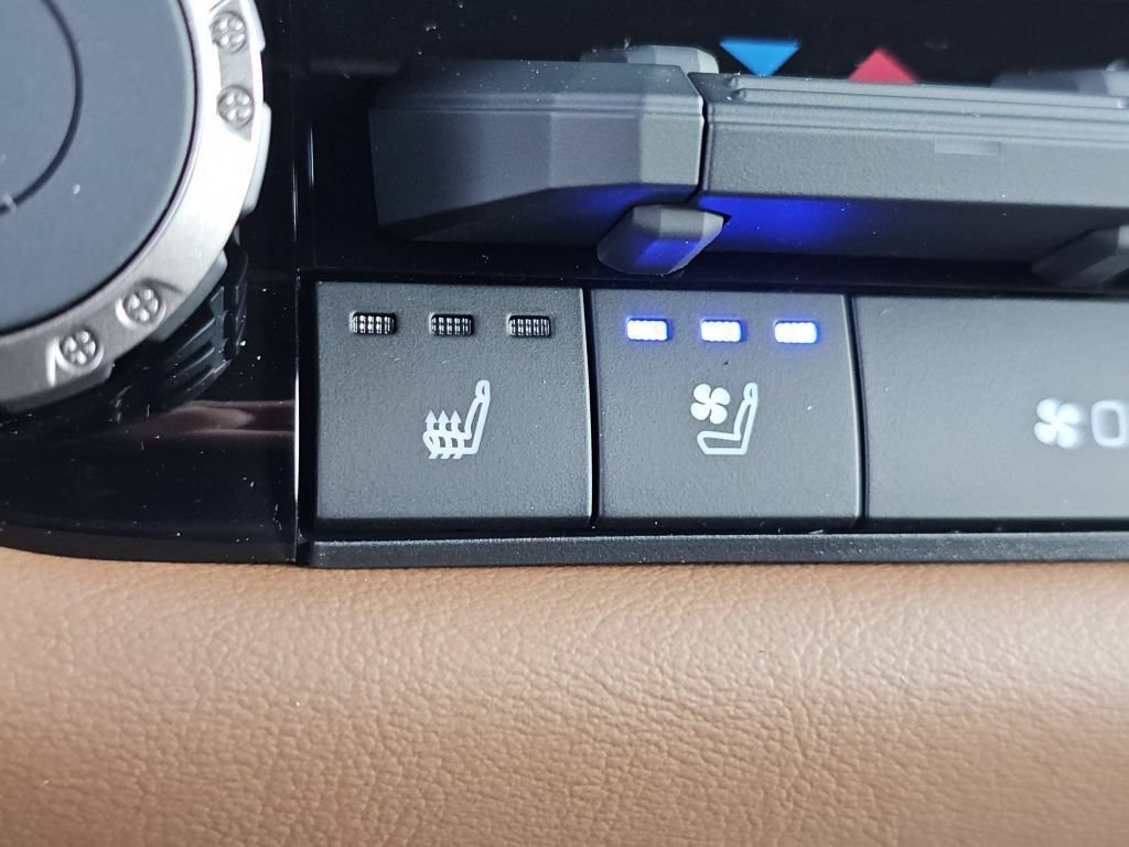 New 2026 Wind Chill Pearl Toyota 1794 Edition image 17