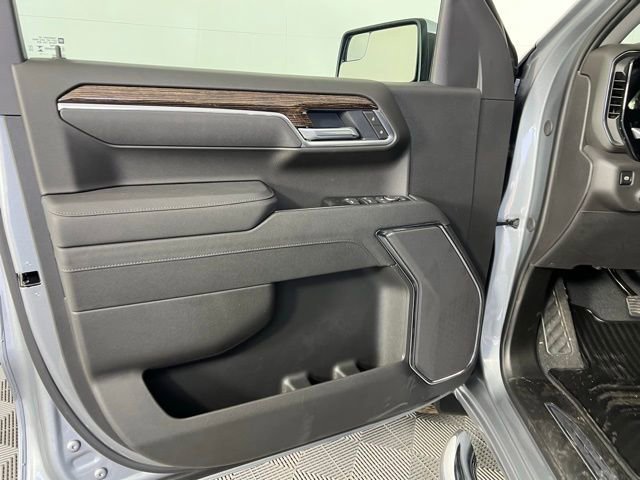 New 2026 Sterling Metallic GMC SLE image 15