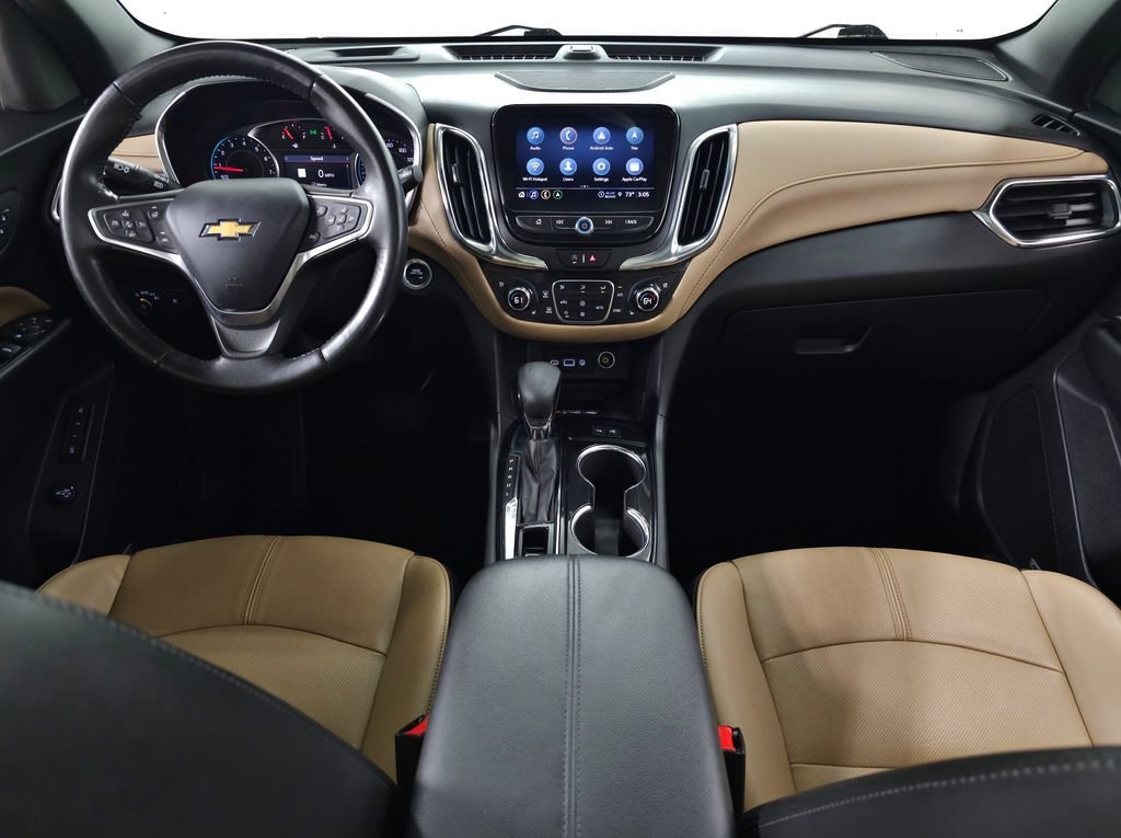 Used 2022 IRIDESCENT PEARL TRICOAT Chevrolet Premier image 13