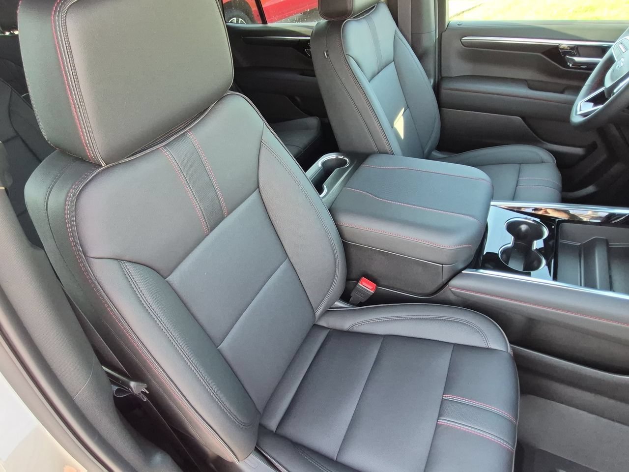 2026 Chevrolet Tahoe RST - Photo 29