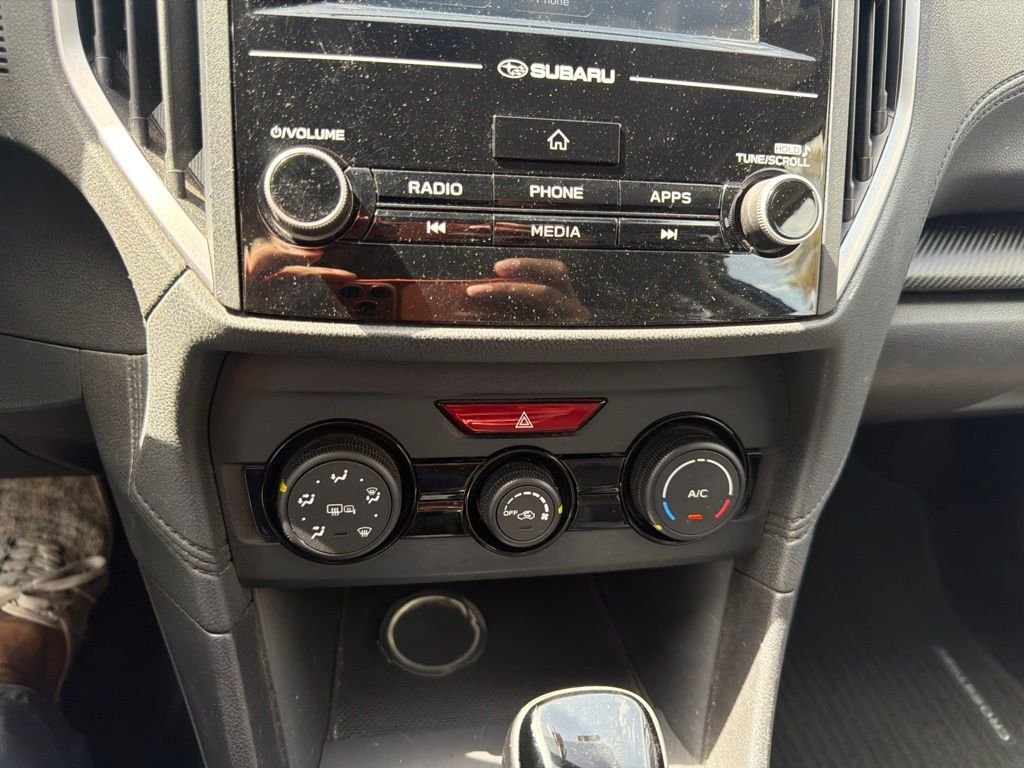 Used 2018 Blue Subaru 2.0i Premium image 18