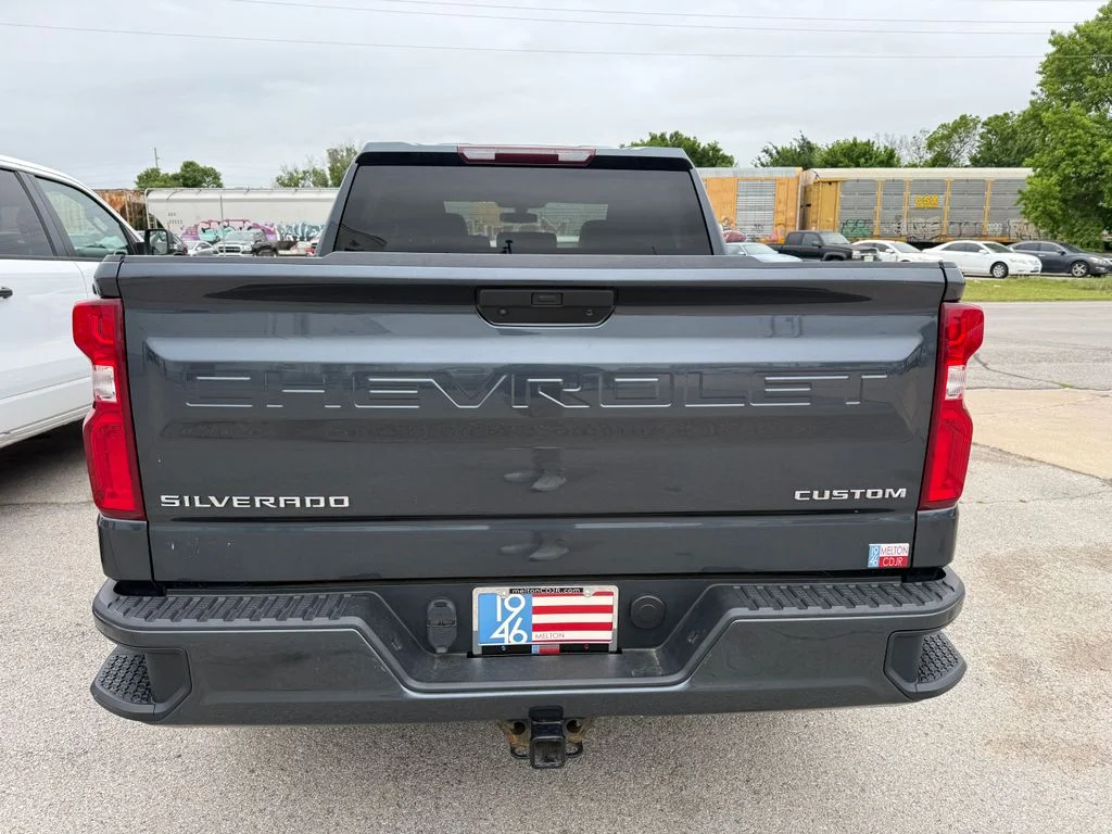 Used 2020 Gray Chevrolet Custom image 22
