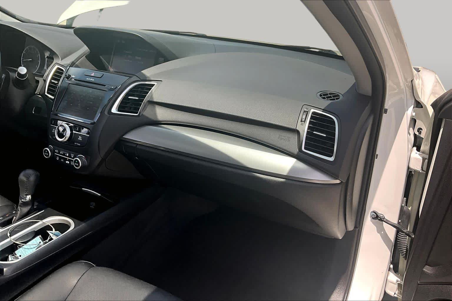 Used 2018 White Diamond Pearl Acura w/Advance Pkg image 17