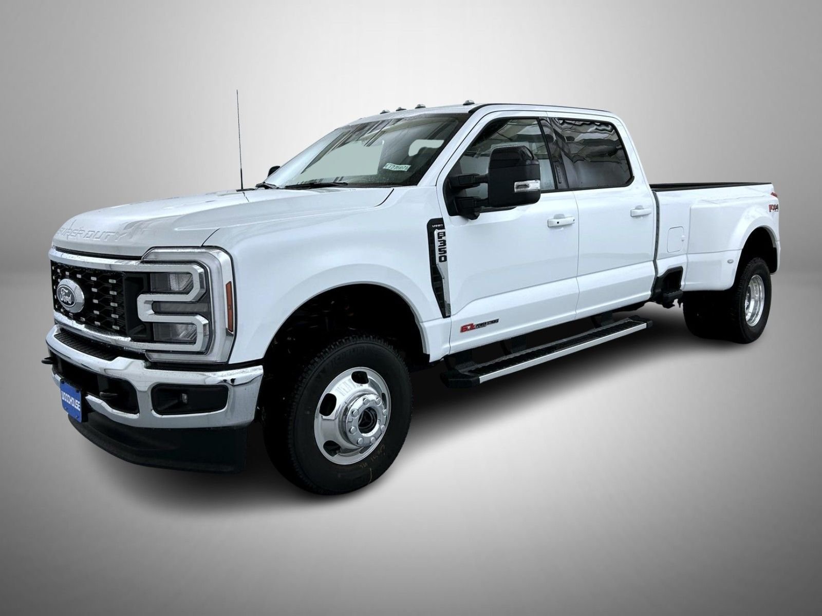 New 2027 Oxford White Ford Lariat image 1