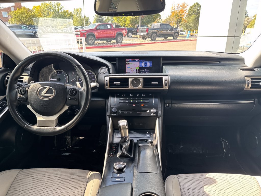 Used 2014 Atomic Silver Lexus 4DR SDN RWD image 12