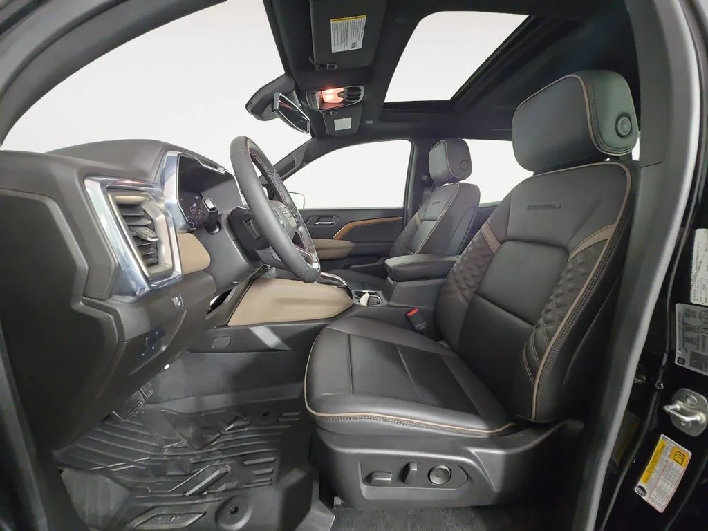 Used 2024 Black GMC Denali image 10