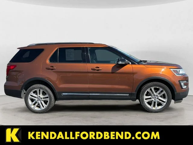 Used 2017 Canyon Ridge Metallic Ford XLT image 4