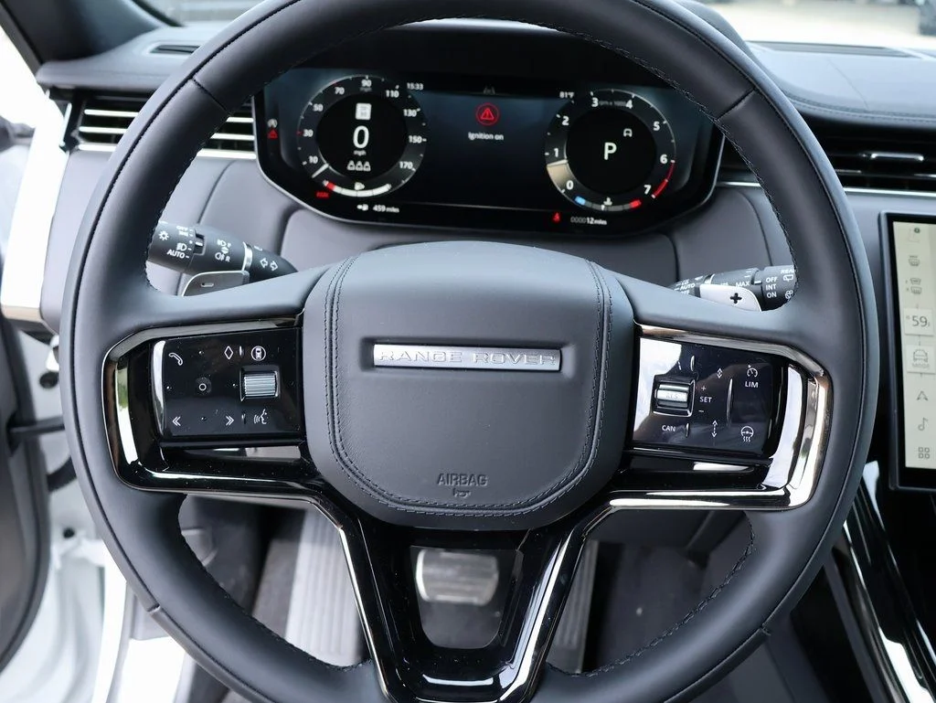 New 2025 Fuji White Land Rover Dynamic SE image 30