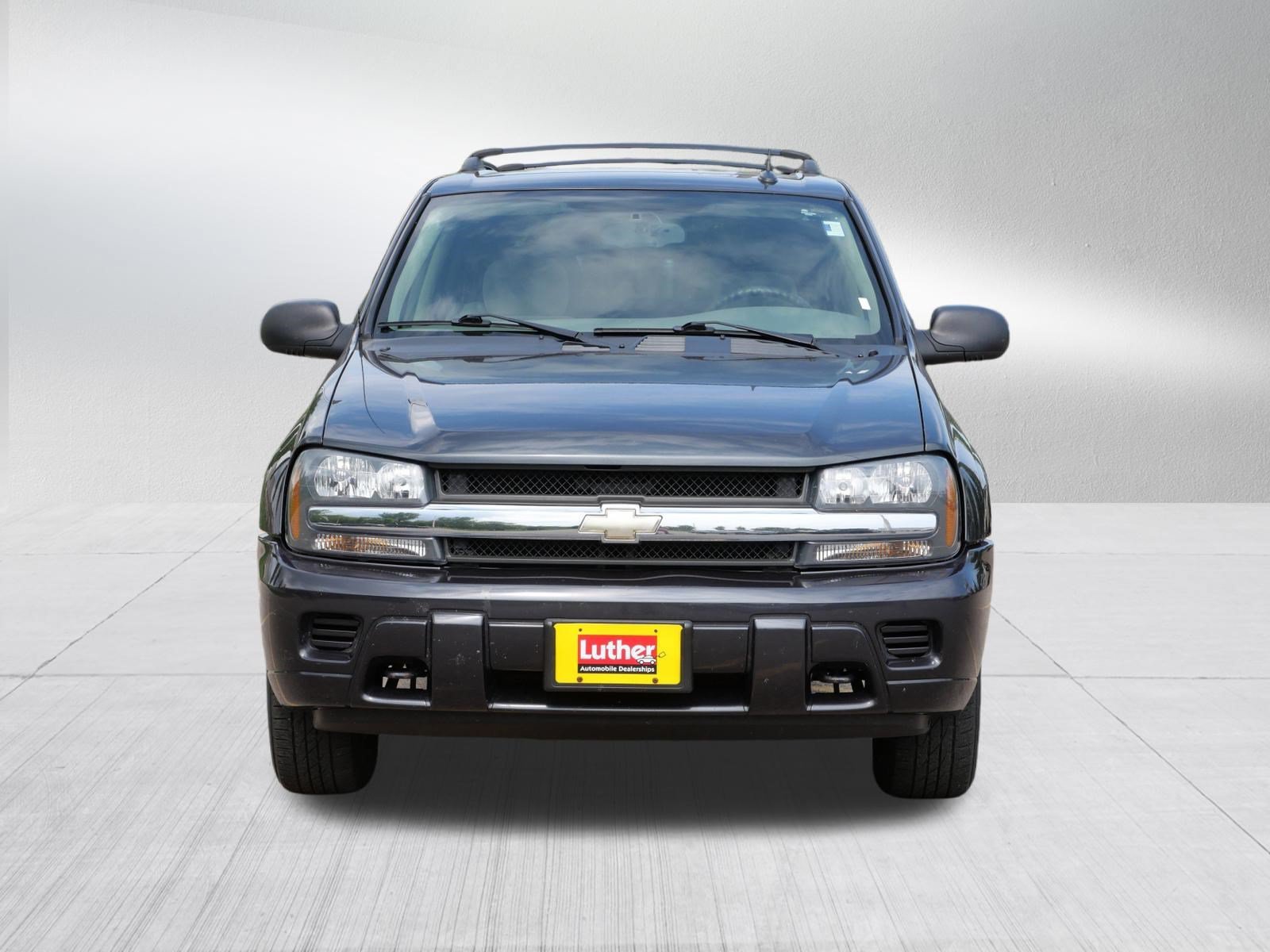 Used 2005 Chevrolet TrailBlazer LS with VIN 1GNDT13S952241456 for sale in Saint Paul, MN