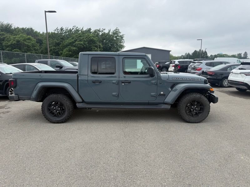 Used 2025 Gray Jeep High Tide image 5