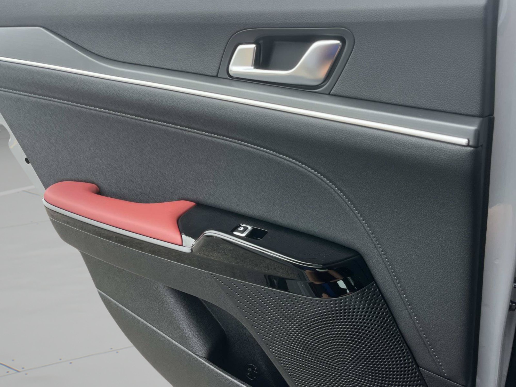 New 2026 Wolf Gray Kia GT-Line image 18
