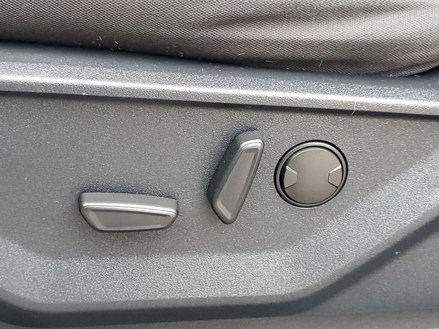 Certified Used 2024 Avalanche Ford XLT image 43