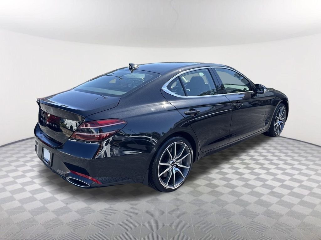 Used 2025 Black Genesis 2.5T image 5