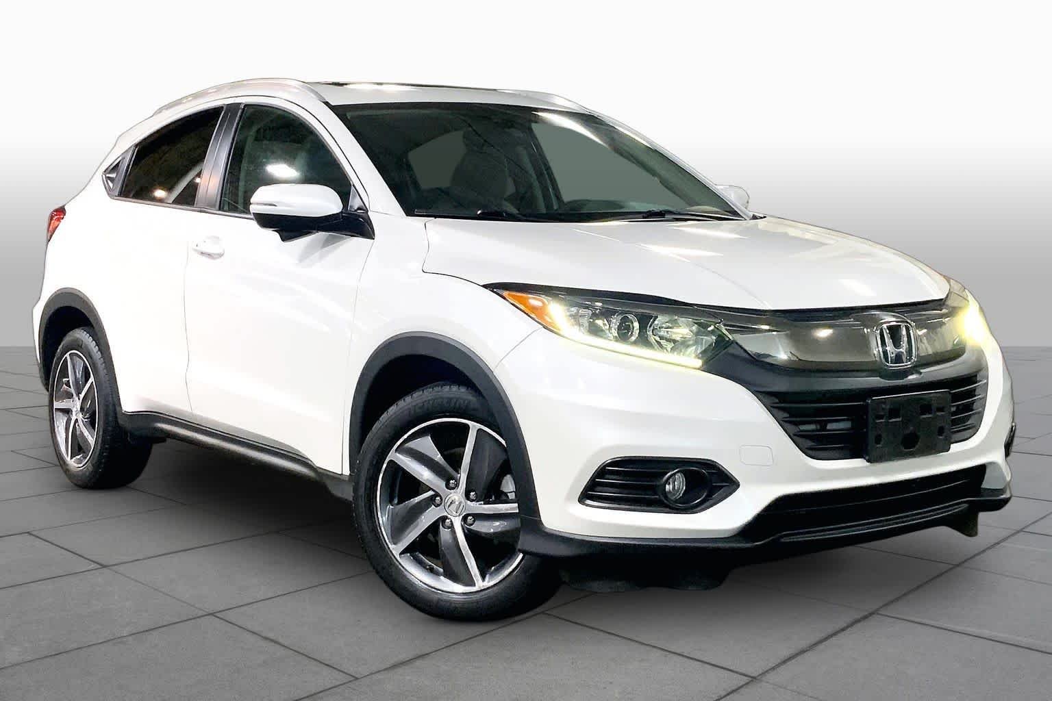 Used 2022 Platinum White Pearl Honda EX image 3