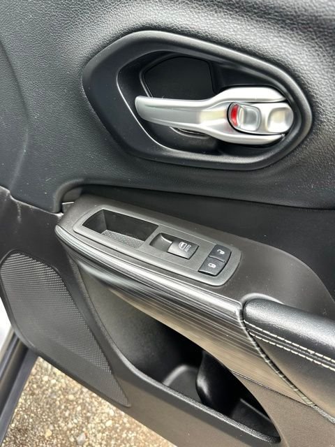 Used 2014 Billet Silver Metallic Jeep Limited image 20