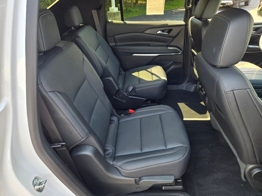 2026 Chevrolet Traverse LT - Photo 11