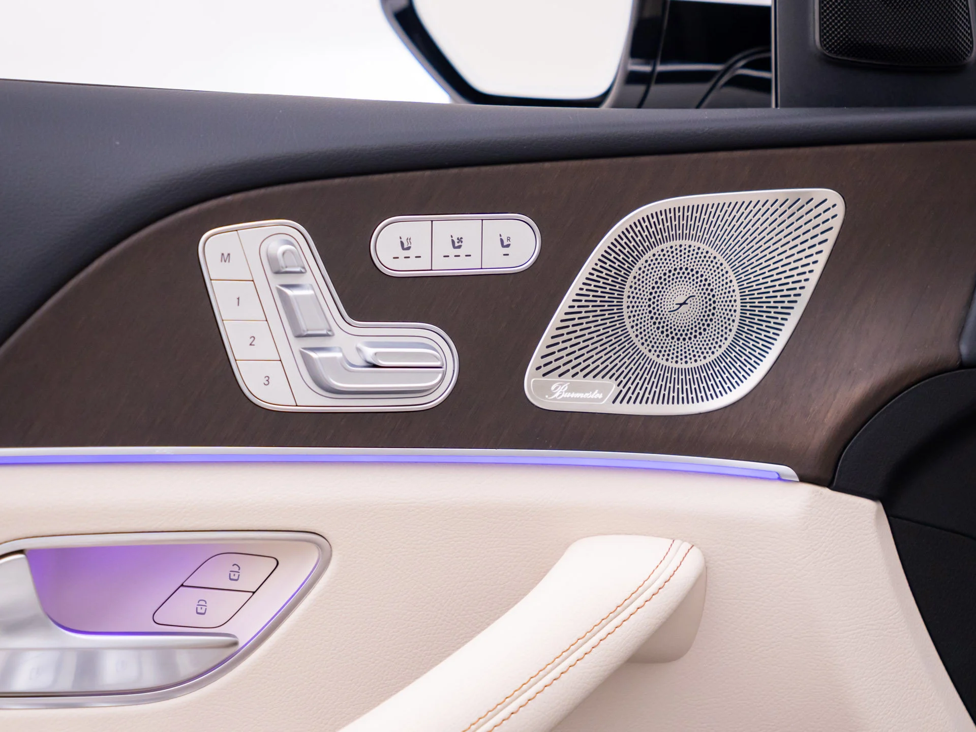New 2027 White Mercedes-Benz GLS 450 image 15