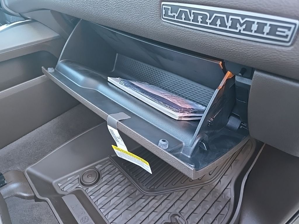 2026 RAM 1500 Laramie - Photo 94