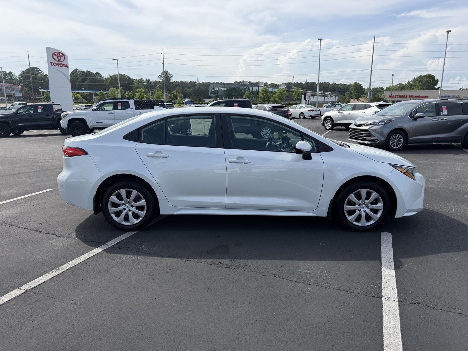Used 2026 Wind Chill Pearl Toyota LE image 8