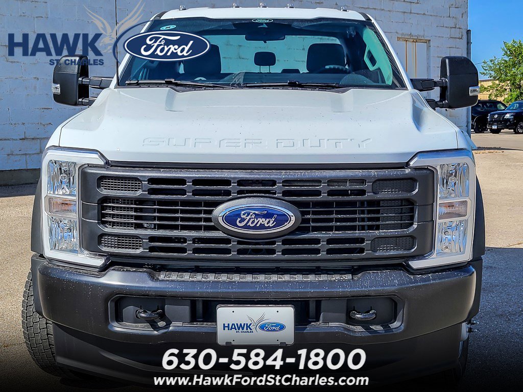 New 2026 Oxford White Ford F-450® XL image 4