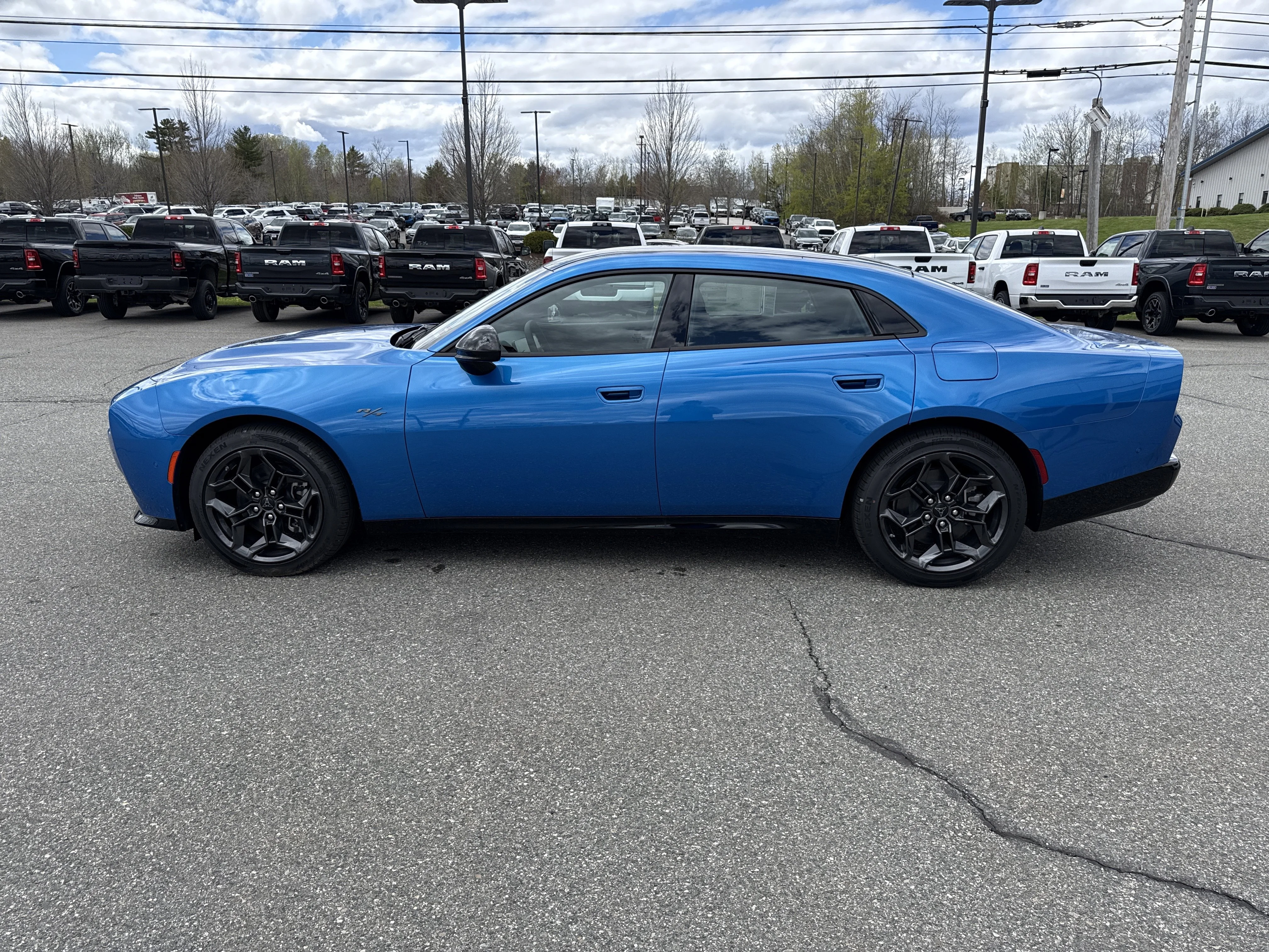 New 2026 Bludicrous Exterior Paint Dodge R/T image 3