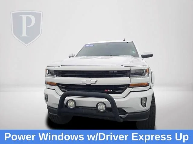 Used 2018 White Chevrolet LT image 10