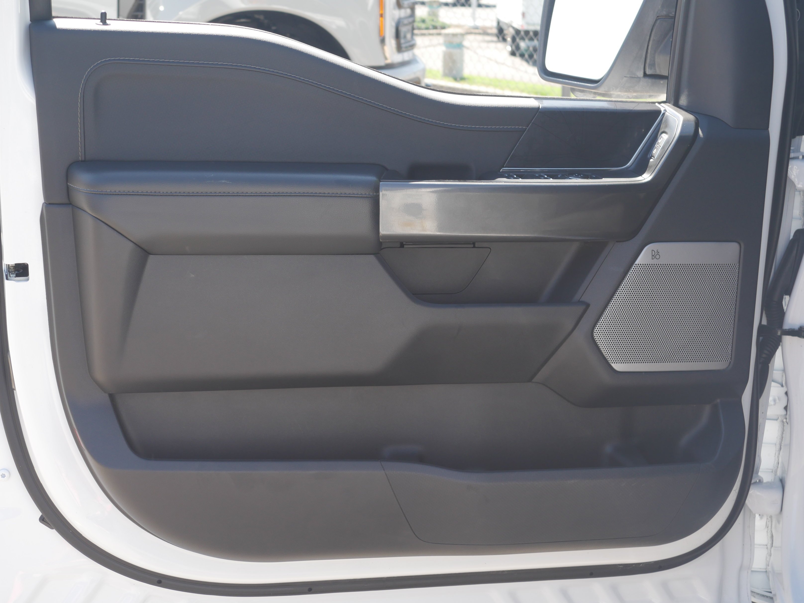 Certified Used 2023 Oxford White Ford XL image 39