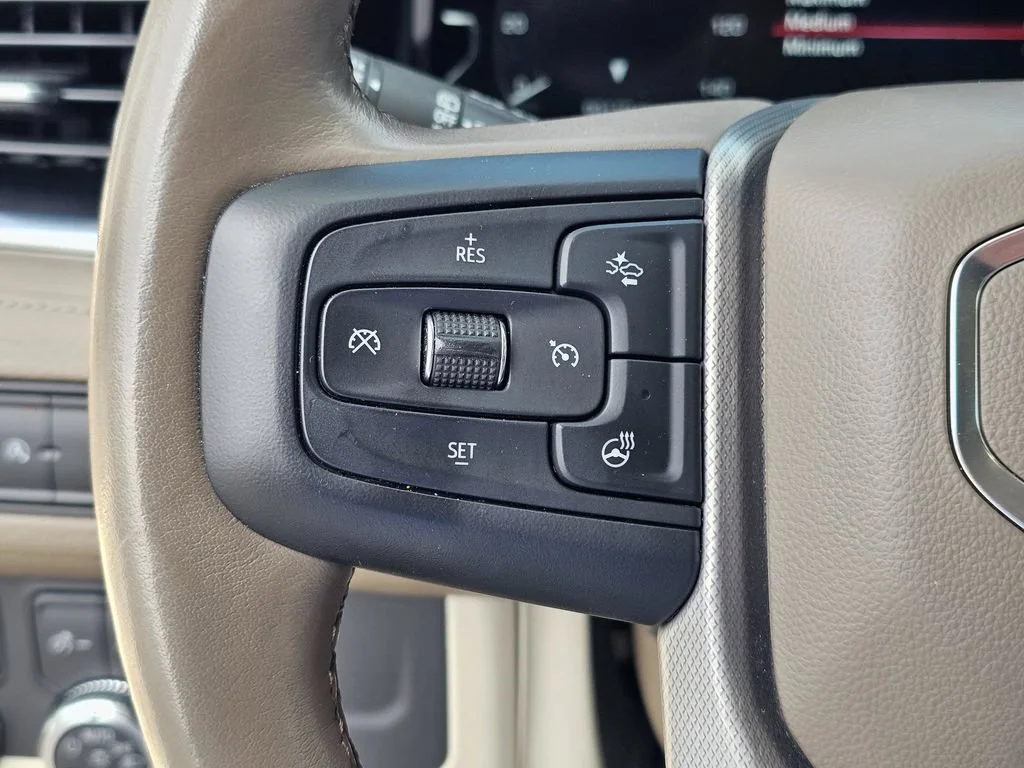 Used 2023 Onyx Black GMC Denali image 23
