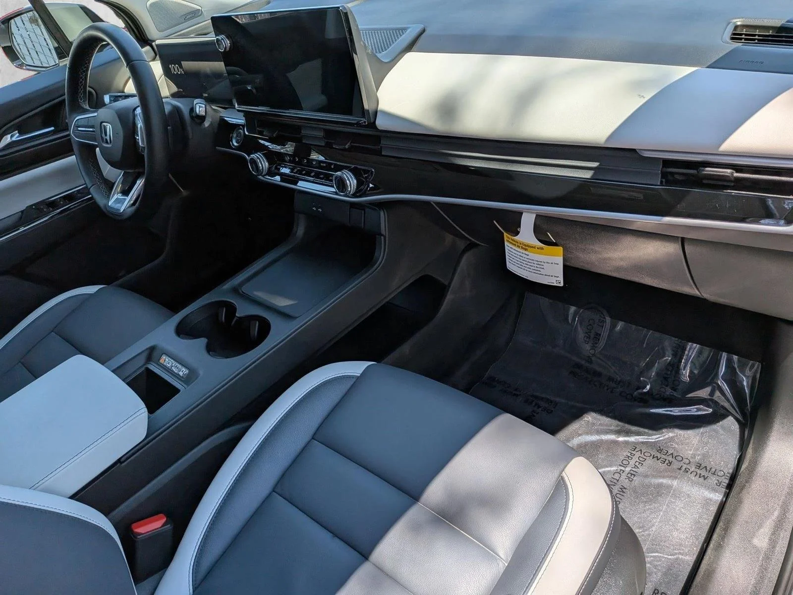 Used 2025 Snowfall Pearl Honda Touring image 20