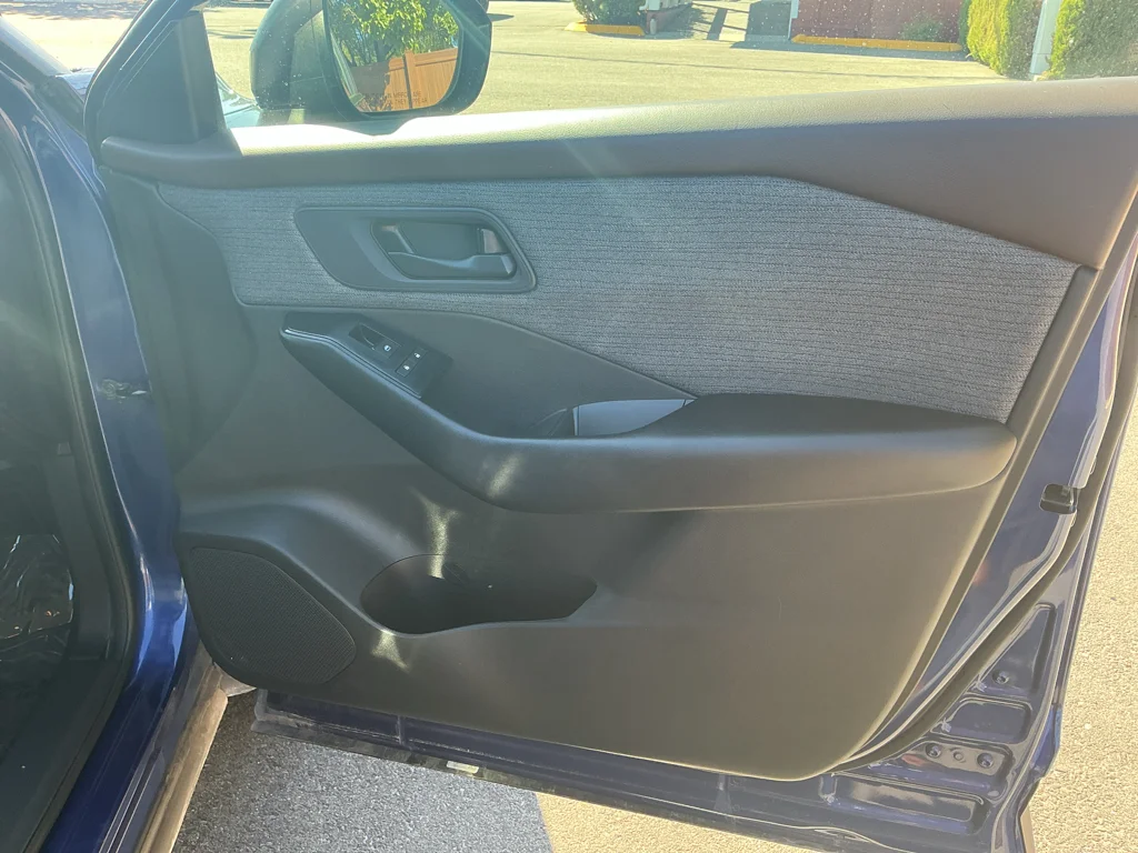 Used 2023 CASPIAN BLUE METALLIC Nissan S image 12