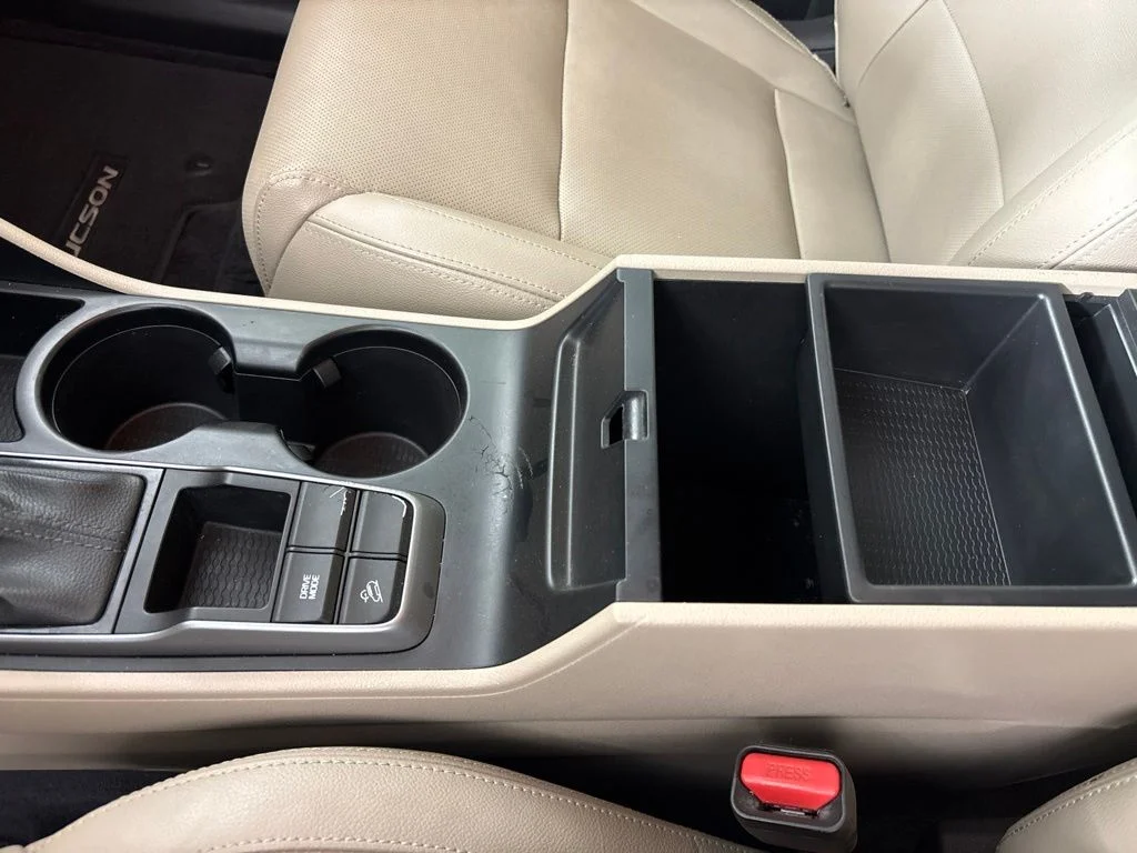 Used 2018 Red Hyundai SEL Plus image 40
