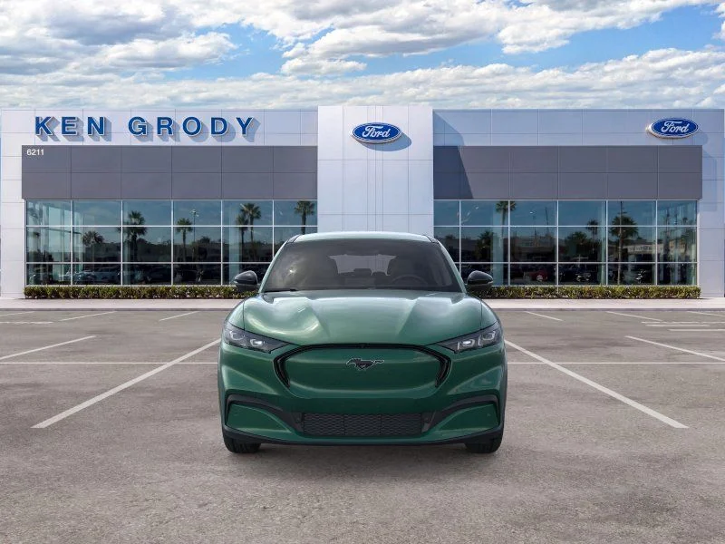 New 2026 Eruption Green Metallic Ford Premium image 7
