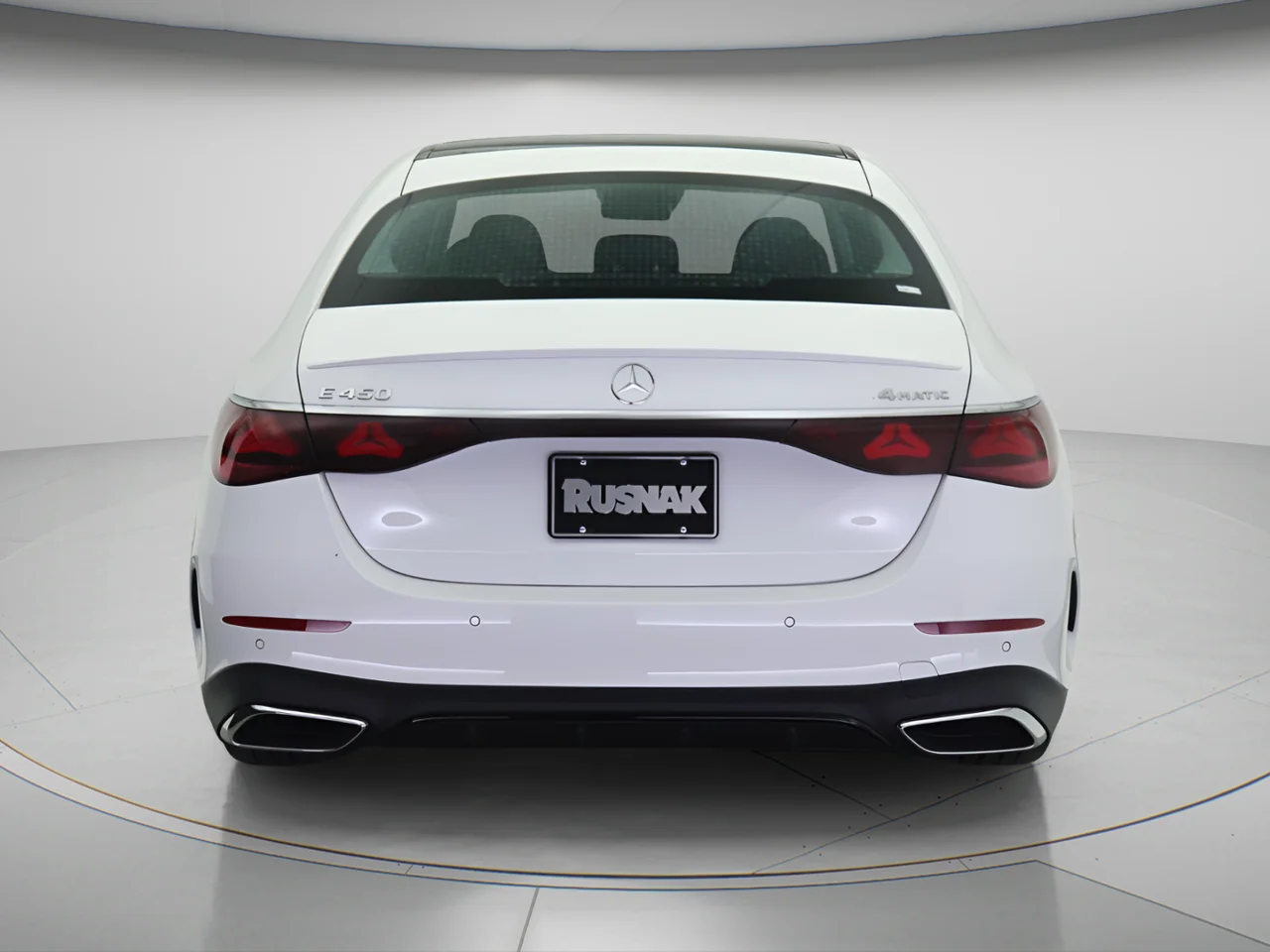 New 2026 Polar White Mercedes-Benz E 450 4MATIC® Sedan 4MATIC® image 3