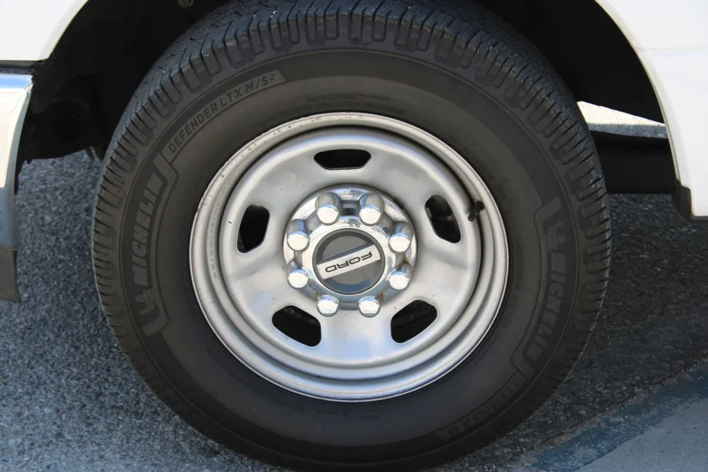 Used 2019 White Ford XL image 8