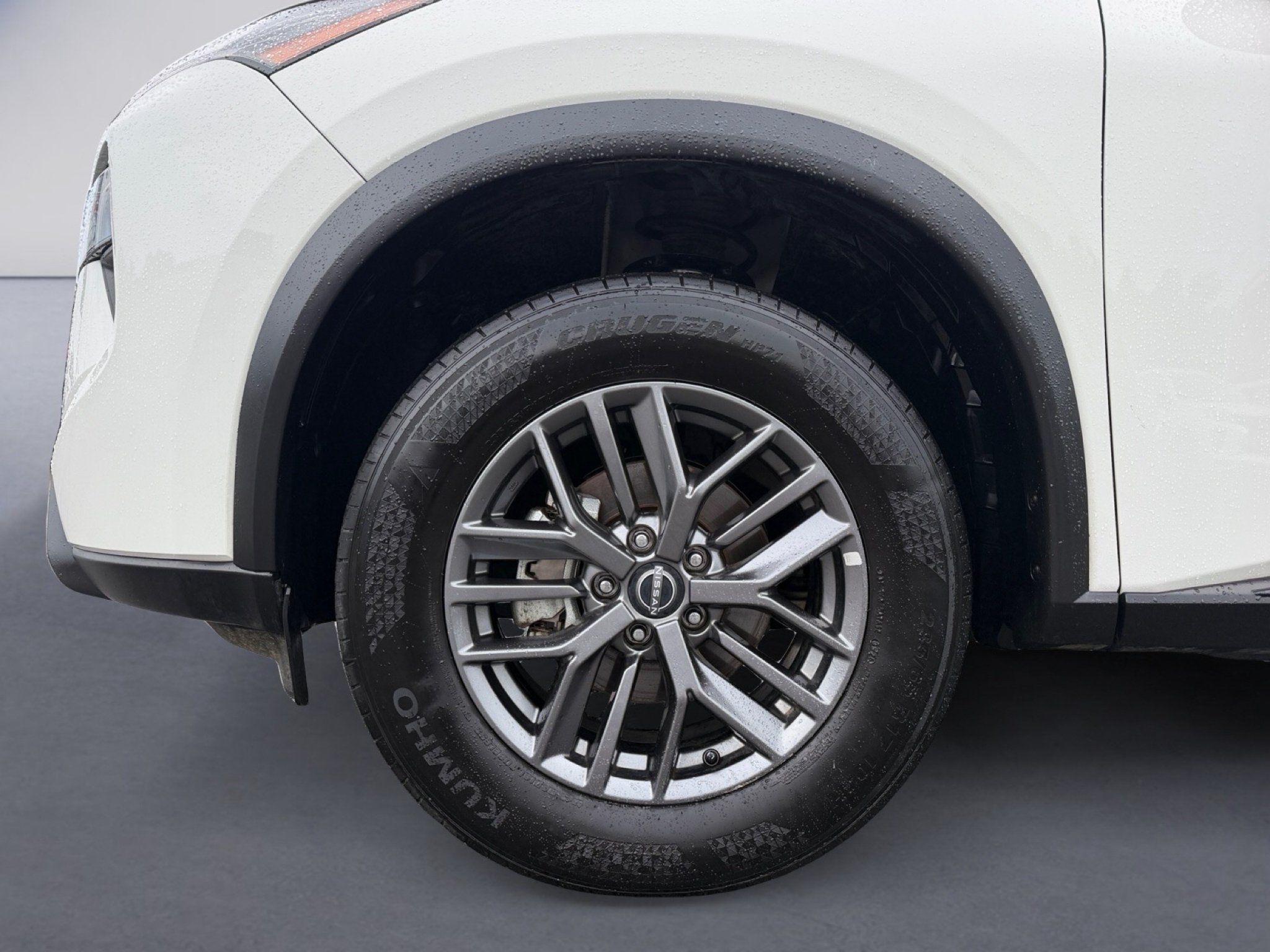 Used 2024 Glacier White Nissan S image 10