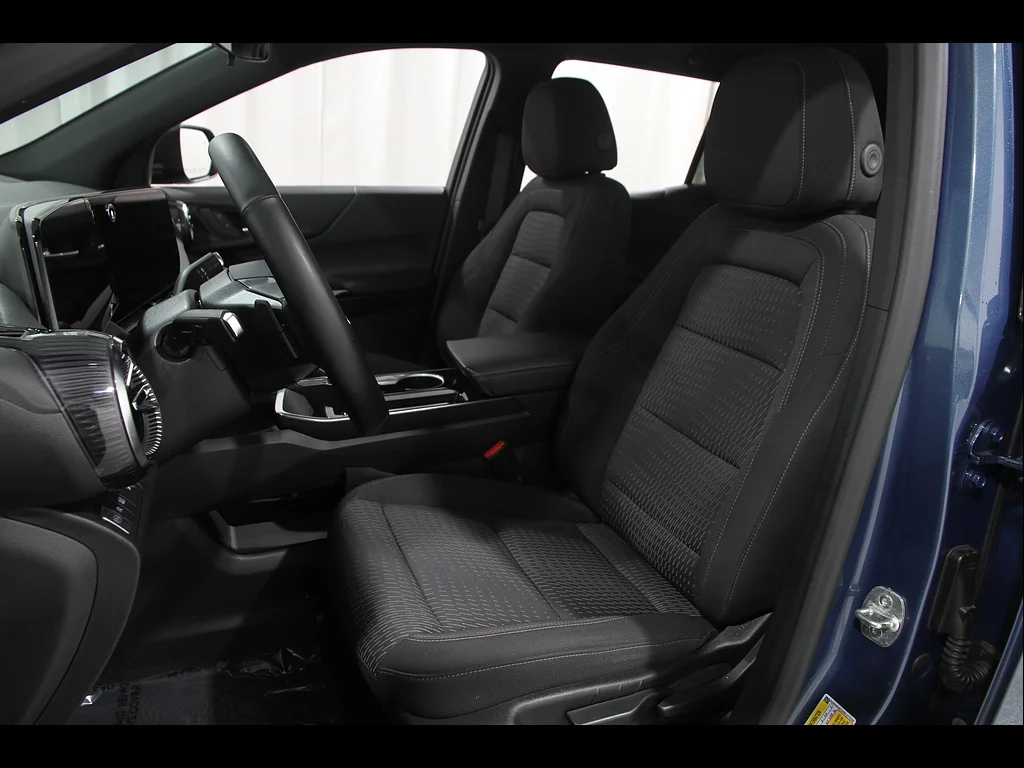 2025 Chevrolet Equinox LT - Photo 5