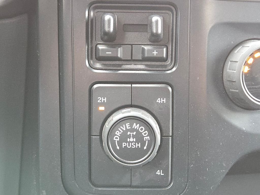 Used 2022 White Ford XL image 33